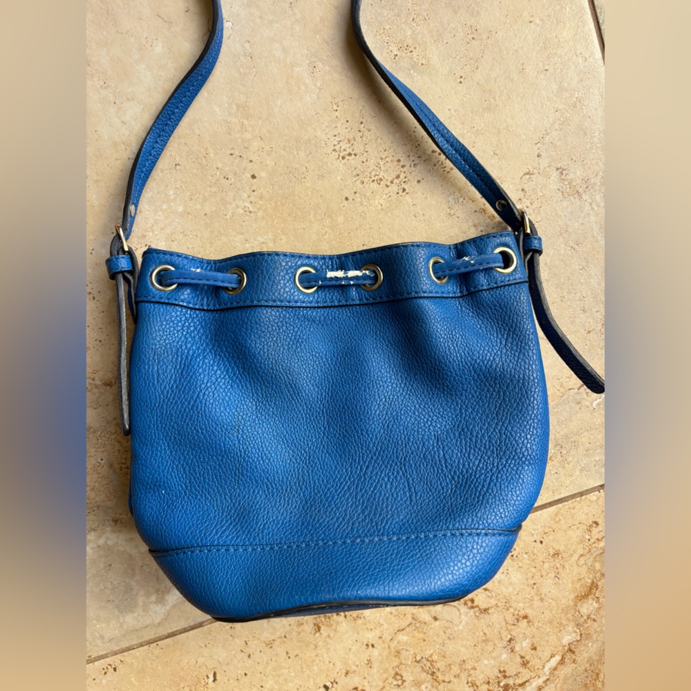 Neiman Marcus Rescue Bag - Picture 3 of 5